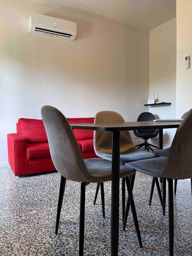 Lotus Home Eleganza E Accoglienza A Mantova Mântua Exterior foto