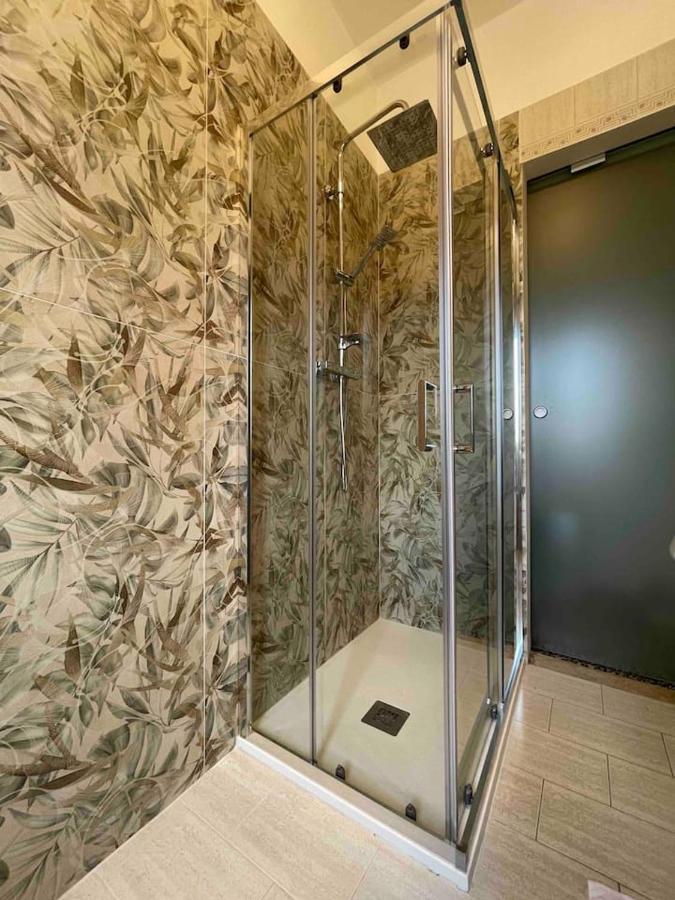 Lotus Home Eleganza E Accoglienza A Mantova Mântua Exterior foto